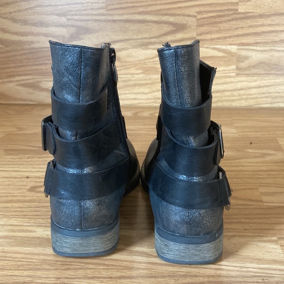 Patrizia Donjon Metallic - Black Buckle Ankle Boot Booties Size 39 (8) - Picture 8 of 16